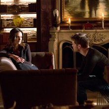 The Originals: Phoebe Tonkin e Jospeh Morgan nell'episodio Rebirth
