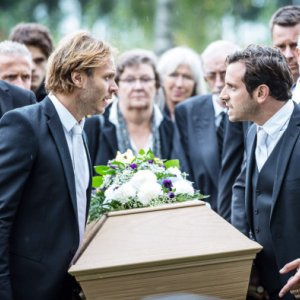Thicker than Water: una foto di scena della serie
