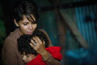 Extant: una scena con Halle Berry nell'episodio Before the Blood
