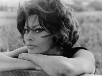 Sophia Loren, la bellezza fa 80! photogallery