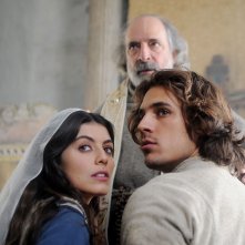 Romeo e Giulietta: Alessandra Mastronardi con Andy Luotto e Martino Rivas in una scena