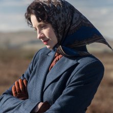 Outlander: un'immagine di Caitriona Balfe nell'episodio Rent