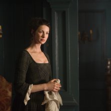 Outlander: Caitriona Balfe in una scena dell'episodio The Garrison Commander