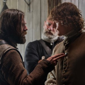 Outlander: Graham McTavish eh Sam Heughan nell'episodio The Wedding