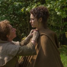 Outlander: un'immagine di Caitriona Balfe nell'episodio The Wedding