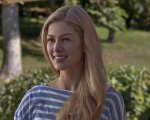 Gone Girl, Rosamund Pike ha ricevuto un messaggio di sostegno da Tom Cruise prima del film: 'Un gesto gentile'