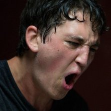 Whiplash: Miles Teller nei panni di un batterista jazz in una scena