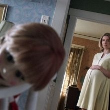 Annabelle: Annabelle Wallis con Ward Horton in una scena tratta dall'horror