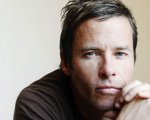 Guy Pearce e Dominic West sono 'Genius'