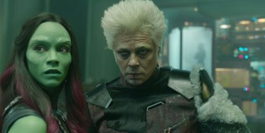 Guardiani della Galassia: Benicio Del Toro e Zoe Saldana in una scena