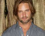 Colony: Josh Holloway riunito a Carlton Cuse