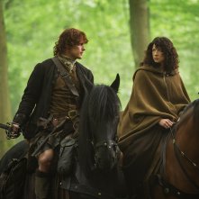Outlander: Sam Heughan e Caitriona Balfe nell'episodio Both Sides Now