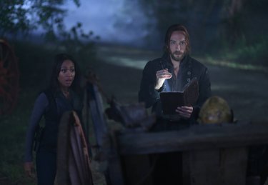 Sleepy Hollow: una scena con Tom Mison e Nicole Beharie nell'episodio The Kindred