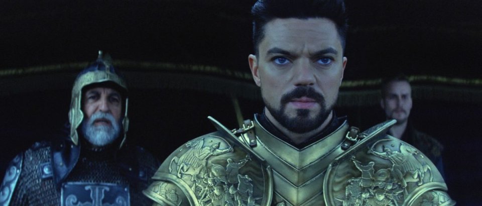 Dracula Untold: Dominic Cooper in una scena del film