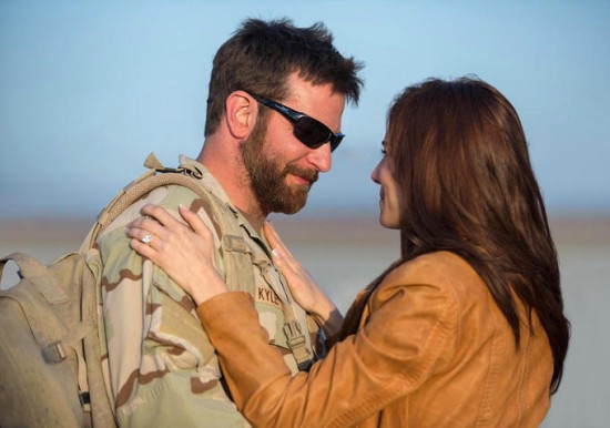 American Sniper: Bradley Cooper e Sienna Miller in una scena del film