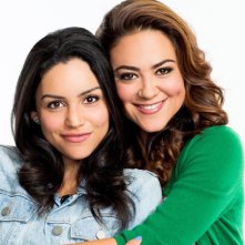 Happyland: Bianca Santos e Camille Guaty in un'immagine promozionale