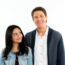 Happyland: Bianca Santos e Shane Harper in un'immagine promozionale
