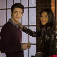 The Flash: Candice Patton e Grant Gustin in City of Heroes