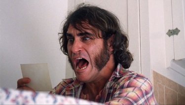 Inherent Vice: l'urlo di un terrorizzato Joaquin Phoenix
