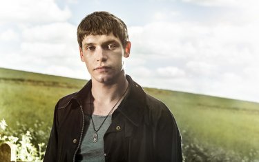 Glue: Billy Howle in una foto promozionale