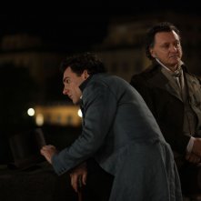 Il giovane favoloso: Elio Germano con Massimo Popolizio in una scena del film