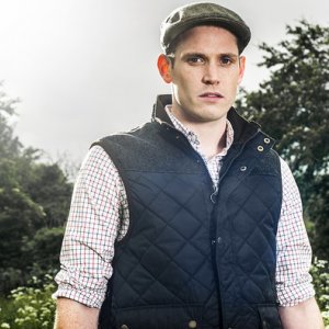 Glue: Tommy McDonnell in una foto promozionale