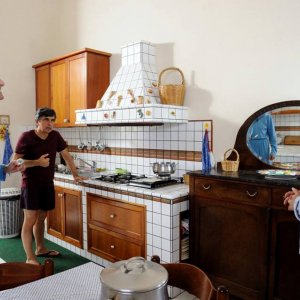 ...E fuori nevica!: Vincenzo Salemme con Nando Paone e Carlo Buccirosso in un momento del film