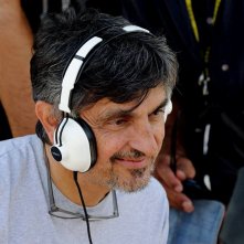 ...E fuori nevica!: Vincenzo Salemme sorride sul set del film 