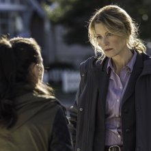 Gracepoint: Anna Gunn in una scena del secondo episodio dello show