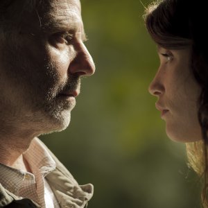 Gemma Bovery: Gemma Arterton in una romantica scena del film con Fabrice Luchini