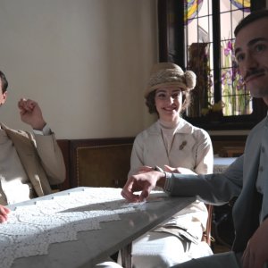 Fango e Gloria: Eugenio Franceschini con Valentina Corti e Francesco Martino in una scena