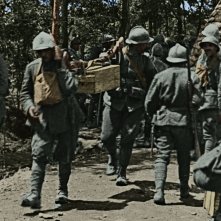 Fango e Gloria: una scena con immagini di repertorio tratta dal film