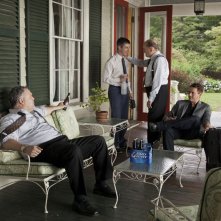 The Judge: Robert Downey Jr. con Robert Duvall, Vincent D'Onofrio e Jeremy Strong in una scena del film