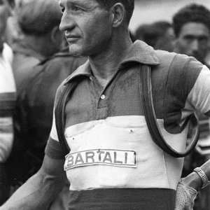 My Italian Secret: Gino Bartali in una scena del documentario