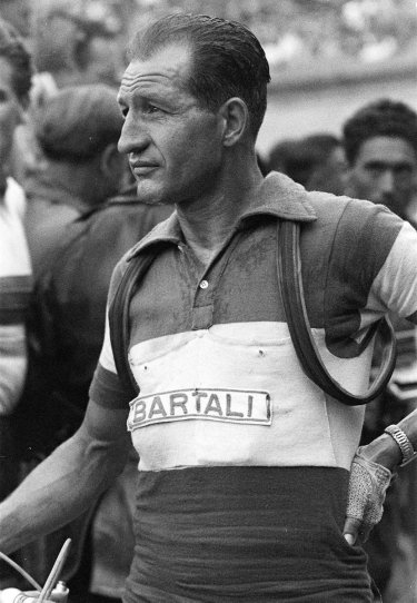 My Italian Secret: Gino Bartali in una scena del documentario