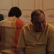 When I Was Alive: Antônio Fagundes con Marat Descartes (di spalle) in una scena del film