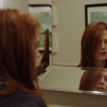 Still Alice: gioco di specchi per Julianne Moore in una scena del film
