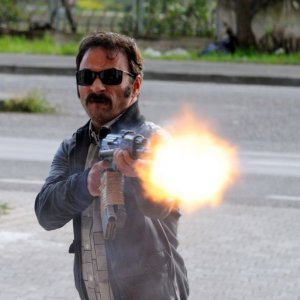 I Milionari: Salvatore Striano è 'O Piragna in una scena