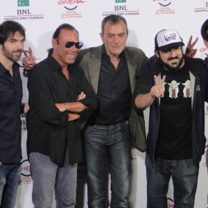Roma 2014: Antonello Venditti col cast al photocall di Giulio Cesare. Compagni di scuola