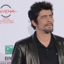 Roma 2014: Benicio Del Toro fotografato al photocall di Escobar: Paradise Lost