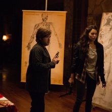 Tusk: Haley Joel Osment  e Genesis Rodriguez in una scena