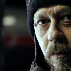 Roma Termini: una scena del documentario sugli 'invisibili' che vivono negli anfratti della stazione capitolina