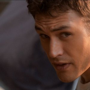 Il ragazzo della porta accanto: Ryan Guzman in una scena