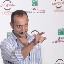 Tre tocchi: Vincenzo De Michele posa al photocall di Roma 2014