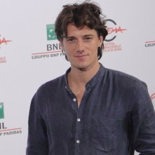 Tre tocchi: Antonio Folletto posa al photocall di Roma 2014