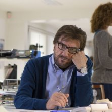 Una pallottola nel cuore: Gigi Proietti protagonista della fiction in una foto di scena