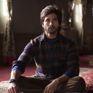 Haider: Shahid Kapur in una scena del film