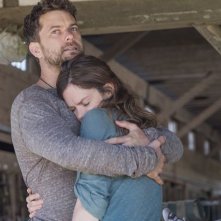The Affair: Ruth Wilson e Joshua Jackson in una scene dell'episodio 2