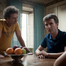 Andiamo a quel paese: Valentino Picone e Salvatore Ficarra, interpreti e registi del film, in una scena