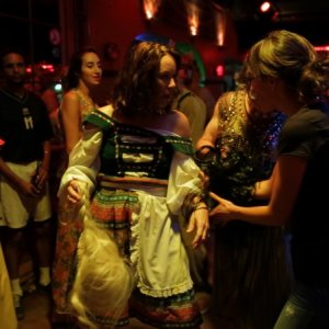 All Cats Are Grey: una foto dal set